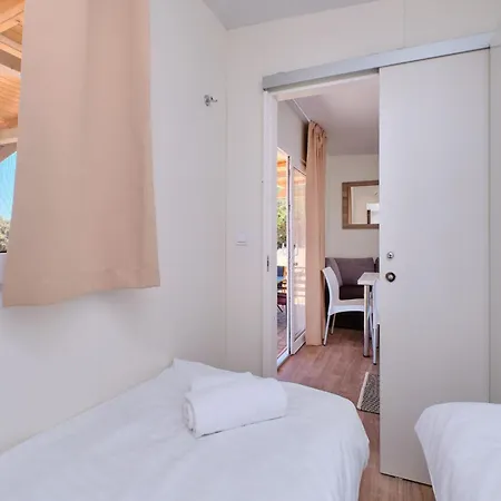 Kemping Mobile Homes And Glamping Tents Delta Marine At Poljana