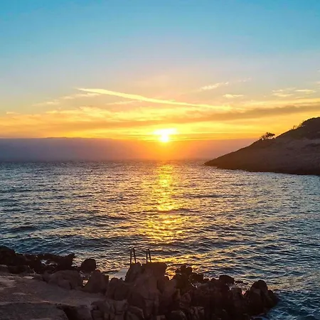 Mobile Homes And Glamping Tents Delta Marine At Poljana * Mali Losinj
