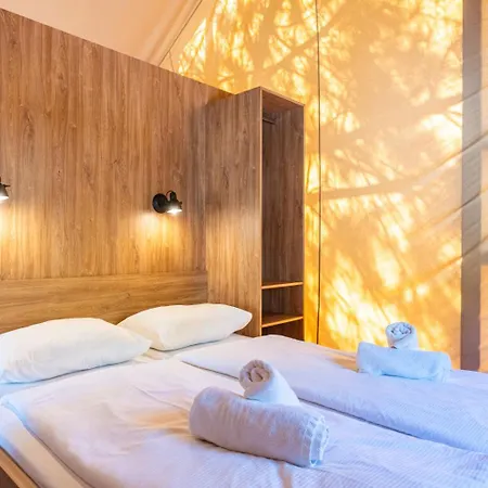 Kemping Mobile Homes And Glamping Tents Delta Marine At Poljana