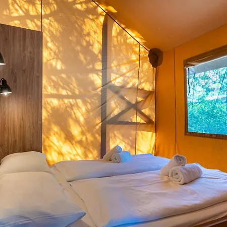Kemping Mobile Homes And Glamping Tents Delta Marine At Poljana Mali Lošinj