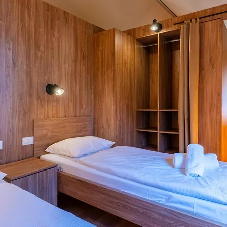 Mobile Homes And Glamping Tents Delta Marine At Poljana Kemping *