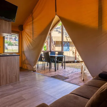 Kemping Mobile Homes And Glamping Tents Delta Marine At Poljana
