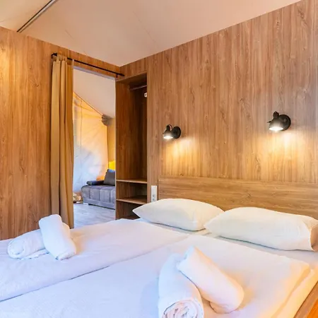 Mobile Homes And Glamping Tents Delta Marine At Poljana Kamp